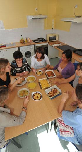 Formation Garde d'enfants à domicile Toulouse-Adrar Formation